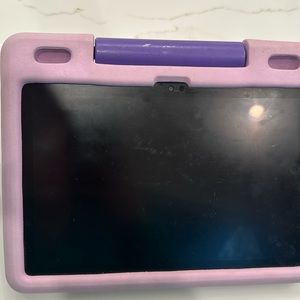 Amazon Fire HD 10 Kids tablet, 10.1", 1080p Full HD, 32 GB, Pink Case